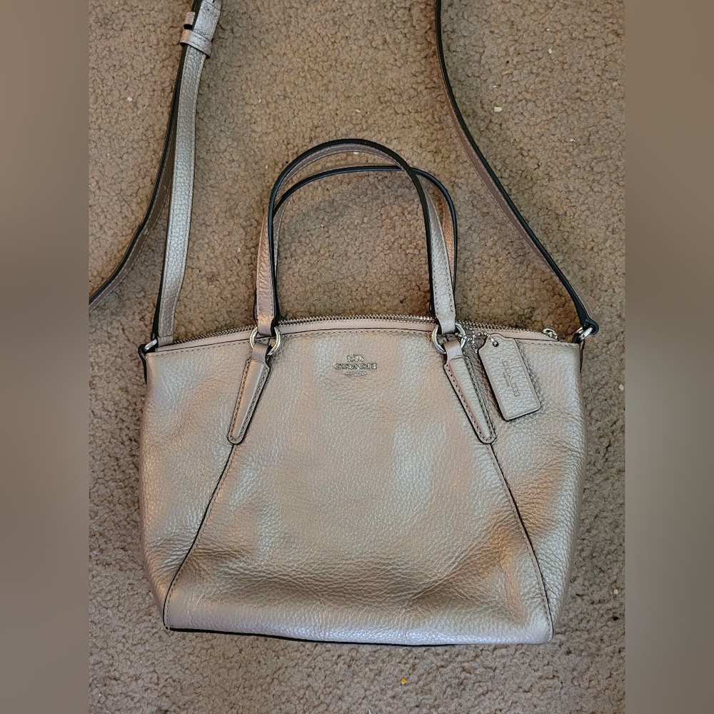Coach Mini Kelsey In Metalic Gold Pebbled Leather - Picture 2 of 10